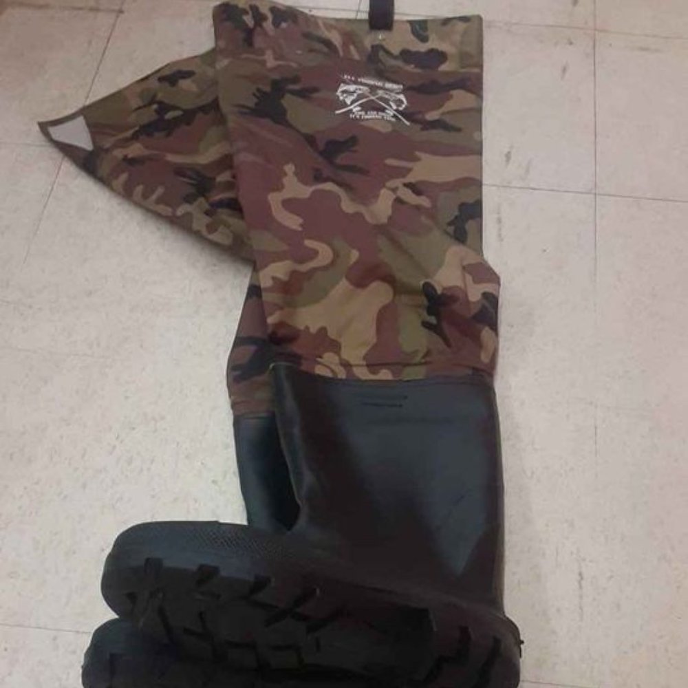 NEW Fishing Waders, size 14